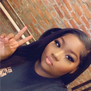 Meet your Posher, Whitney